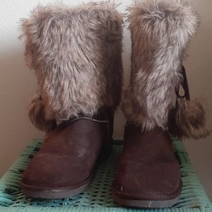 Fur lined boots